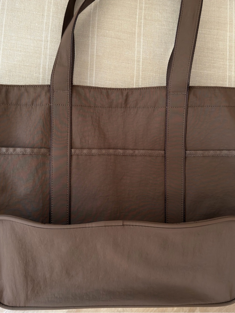 lululemon Daily Multi-Pocket Tote Bag 20L in Walnut Crunch - Picture 8 of 9